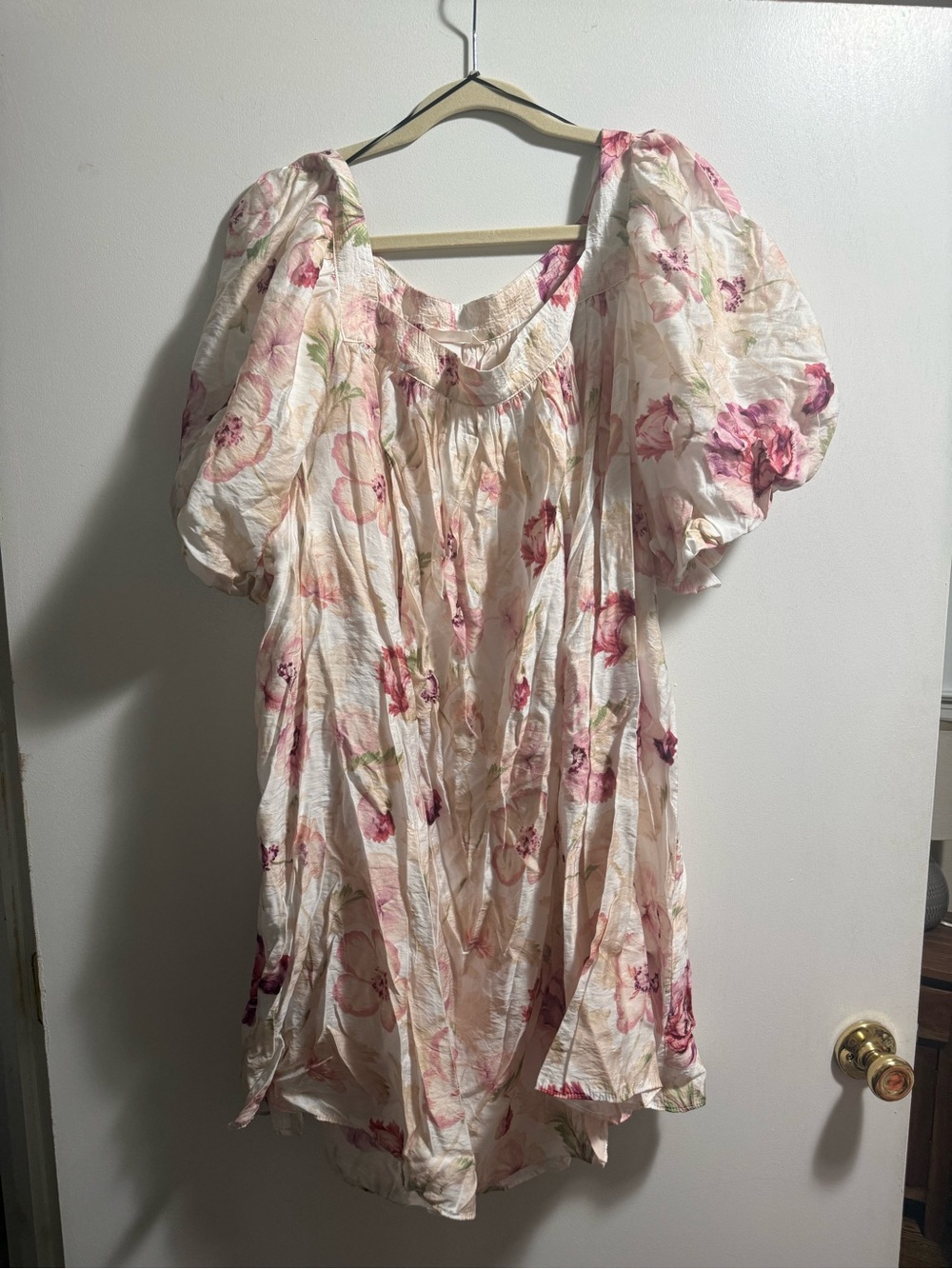 H&M Floral Puff-Sleeve Mini Dress in Cream and Pink